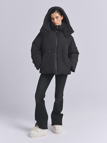 AEMMI Zimní bunda 'OVERSIZED SYN-DOWN WATER REPELLENT PUFFER JACKET' – černá