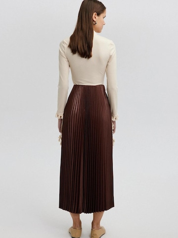 Jupe 'Pleated Skirt' Touché Privé en marron