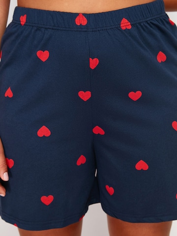 Trendyol Curve - Pijama de pantalón corto en azul