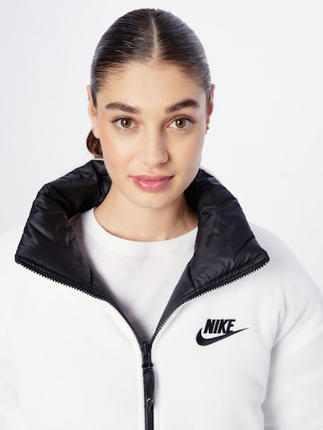 juoda Nike Sportswear Žieminė striukė