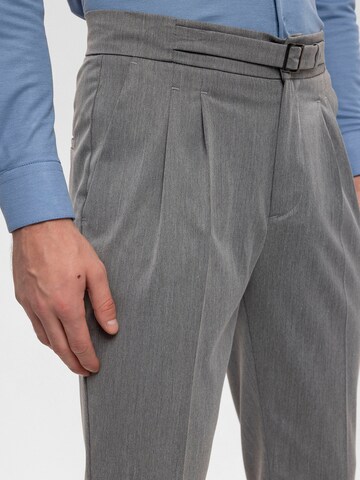 Regular Pantalon à plis Antioch en gris