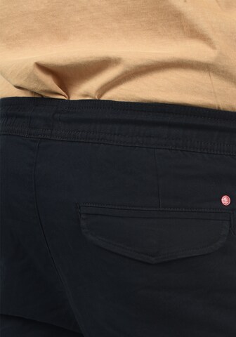 !Solid Regular Pants in Black