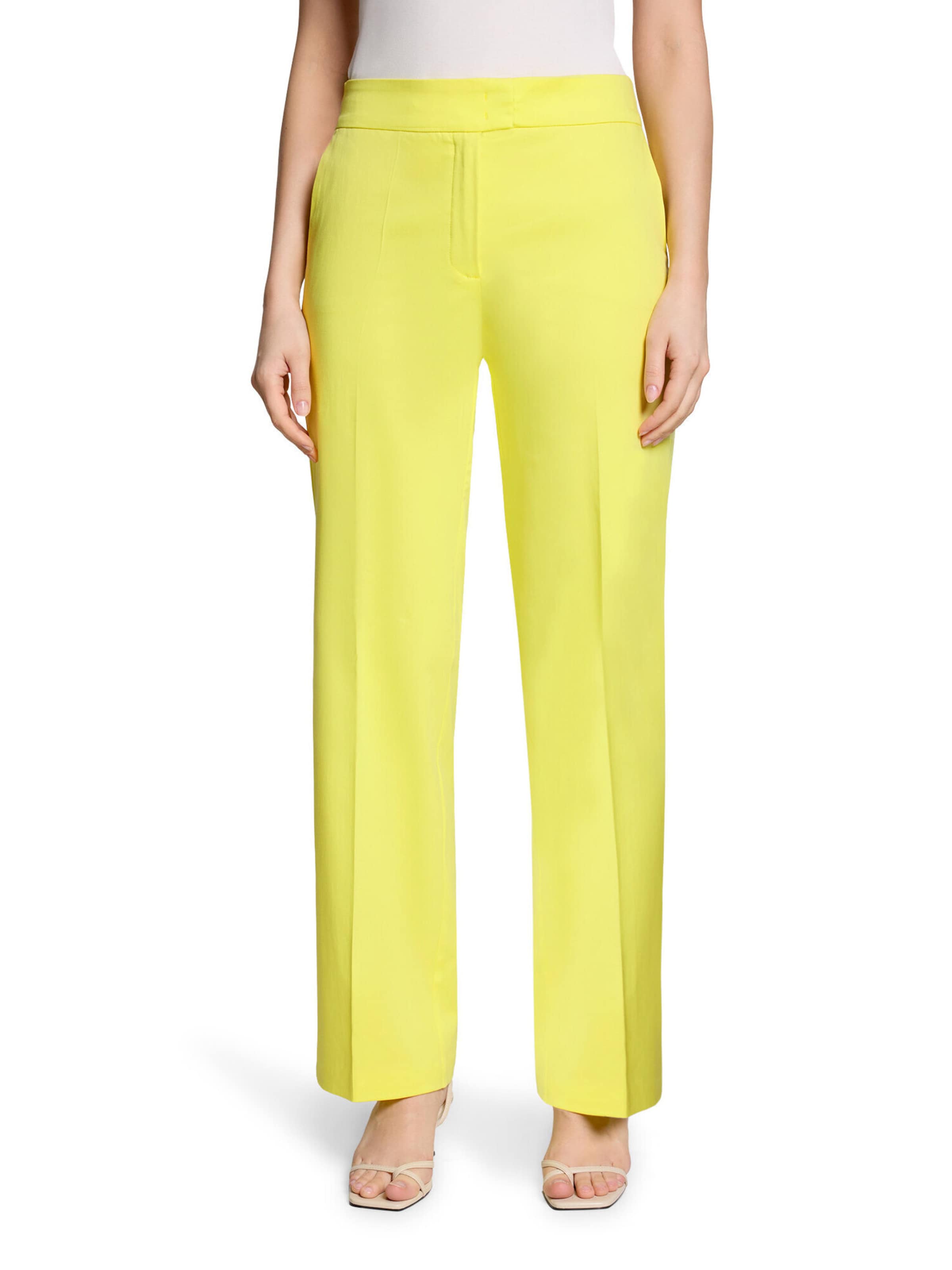 Betty Barclay Loose fit Trousers in Green: front