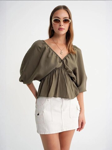 Camicia da donna di MixRay in verde: frontale