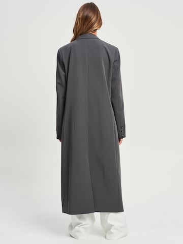 pilka Willa Demisezoninis paltas 'Blaise'