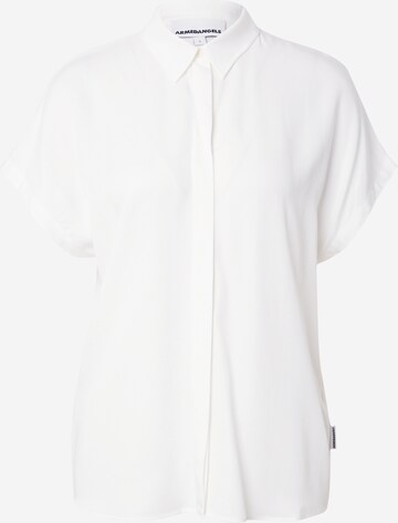 ARMEDANGELS - Blusa 'Larisaana' em branco: frente