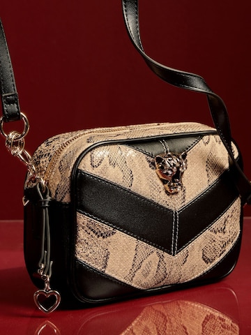 Lipsy Τσάντα ώμου σε μπεζ