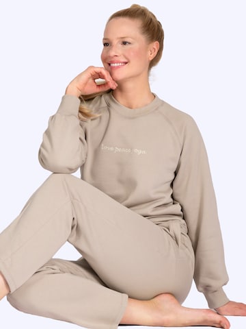 Magadi Athletic Sweatshirt 'Bella' in Beige
