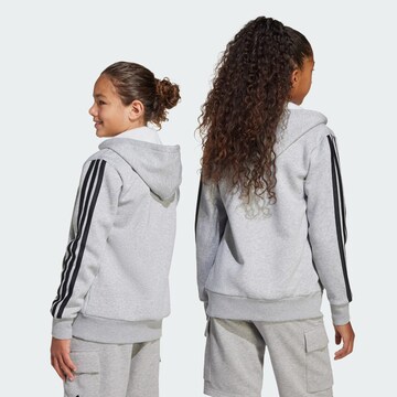 ADIDAS SPORTSWEAR Спортивная кофта 'Essentials' в Серый