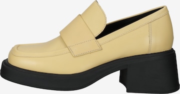 VAGABOND SHOEMAKERS Classic Flats in Beige