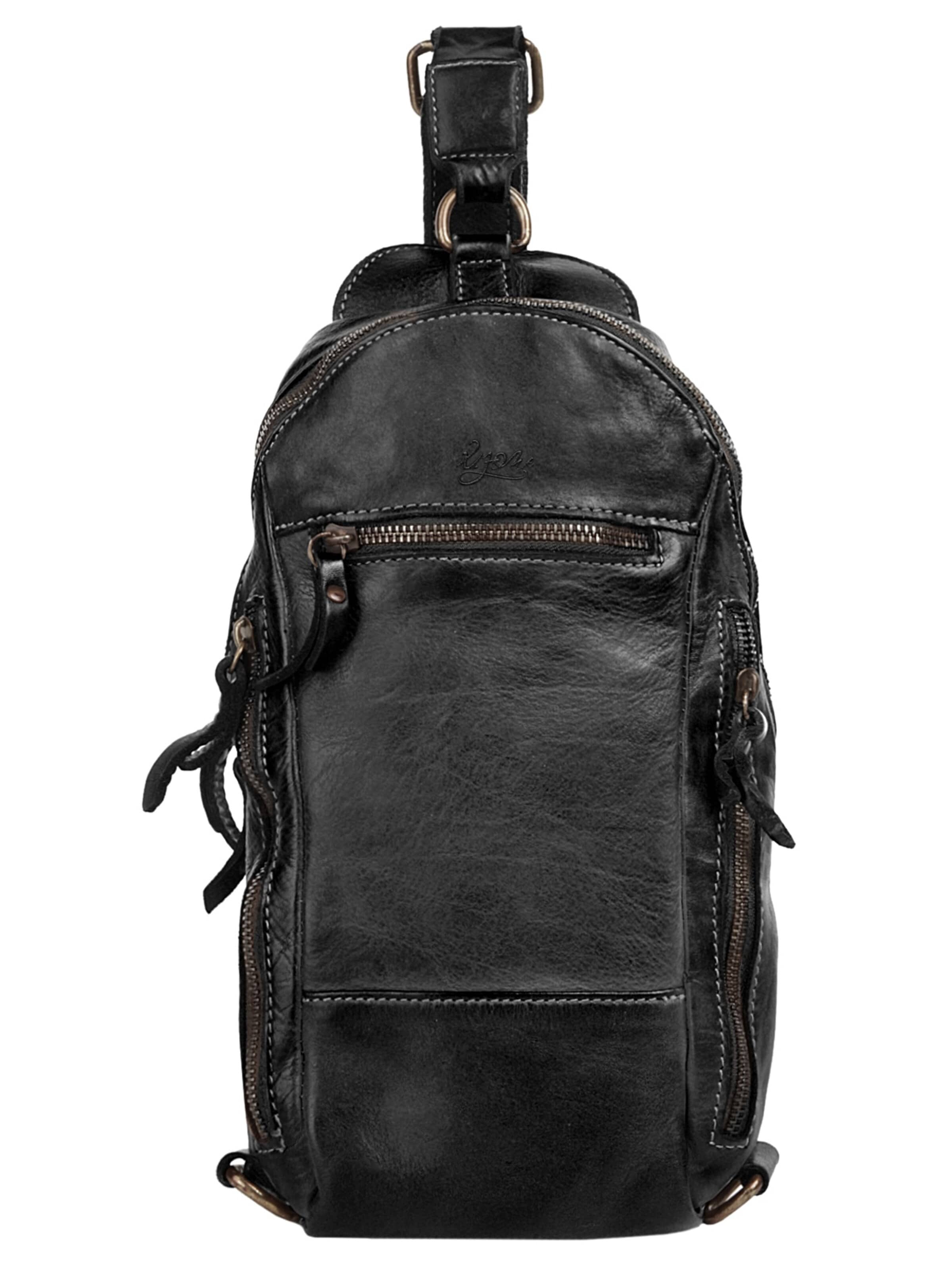 X-ZONE Crossbody Bag in Black: front