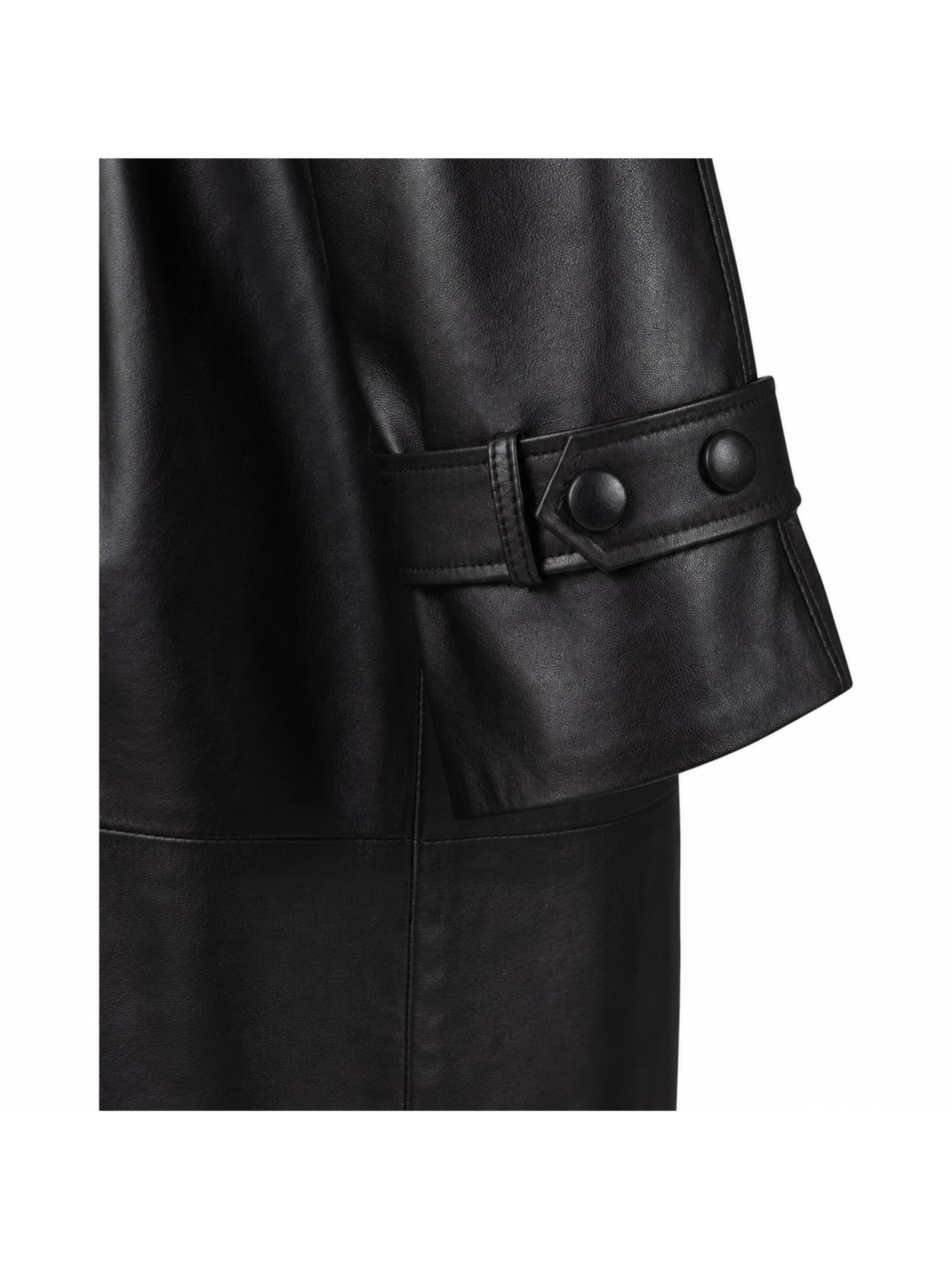 Mouflon Between-Seasons Coat in Black