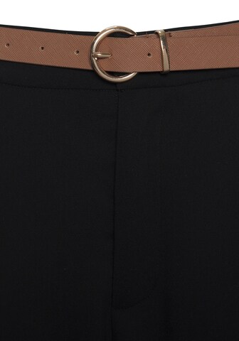 LASCANA - Slimfit Pantalón plisado en negro