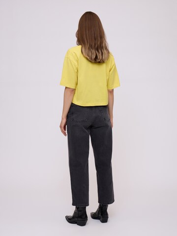 Maglietta ' Me ' di Odd Molly in giallo