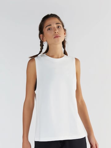 True North Top in White