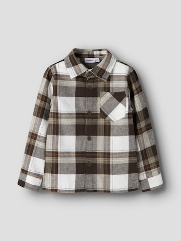 NAME IT - Ajuste regular Camisa en marrón