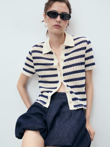 MANGO Gebreid vest 'MIFFY' in Blauw: voorkant