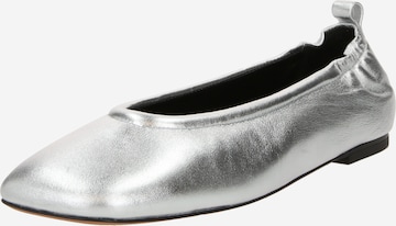 Ballerina di 3.1 Phillip Lim in argento: frontale