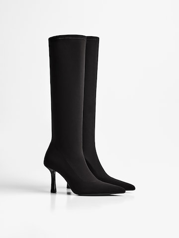 Bershka Kozaki w kolorze czarny