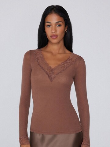 Tezenis Shirt in Brown: front