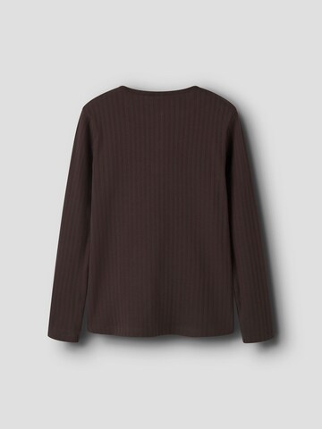 NAME IT - Camiseta en marrón