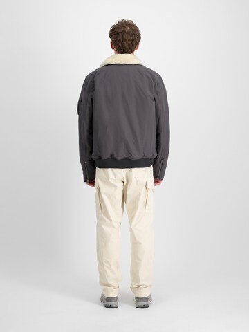 ALPHA INDUSTRIES Between-season jacket in Grey