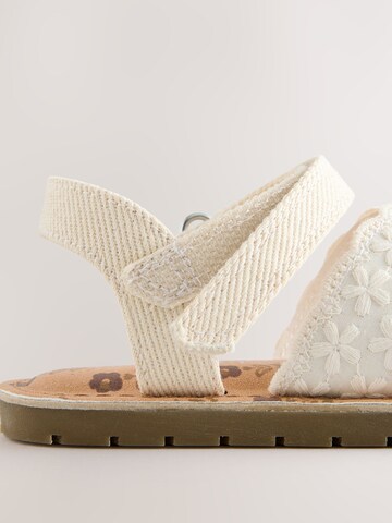 Next Sandal i vit