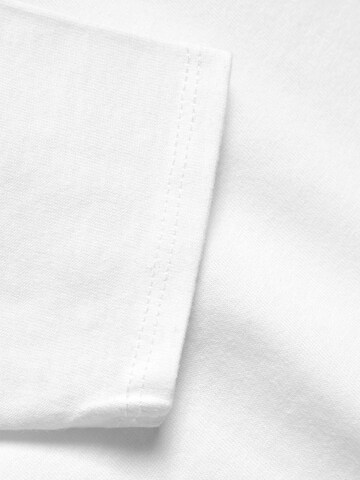 T-Shirt Next en blanc