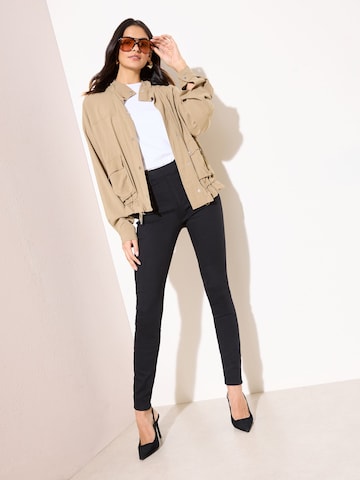 Skinny Jeggings di Friends Like These in nero