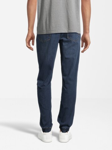 AÉROPOSTALE Tapered Jeans in Blau