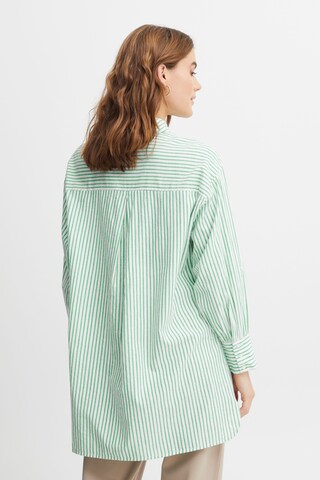 Fransa - Blusa 'Kaja' em verde