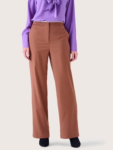 Camomilla Regular Broek 'Peanut' in Bruin: voorkant