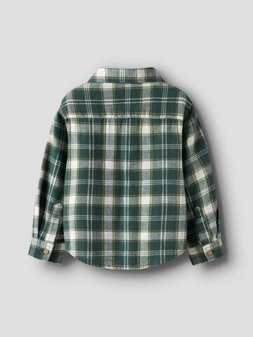 NAME IT - Ajuste regular Camisa en verde