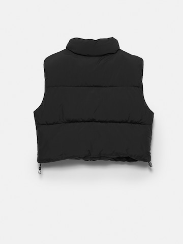 Pull&Bear Brezrokavnik | črna barva