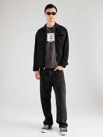 T-Shirt 'OASIS' AMPLIFIED en gris
