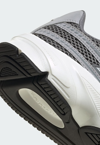 ADIDAS SPORTSWEAR Sneaker 'Technochaos 2000' in Grau