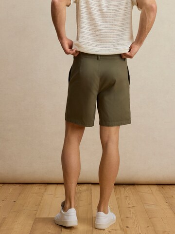 DAN FOX APPAREL Regular Панталон с набор 'Hermann' в зелено