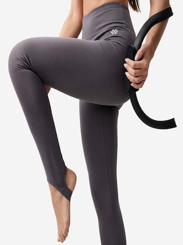 Skinny Leggings di Tommy Life in grigio