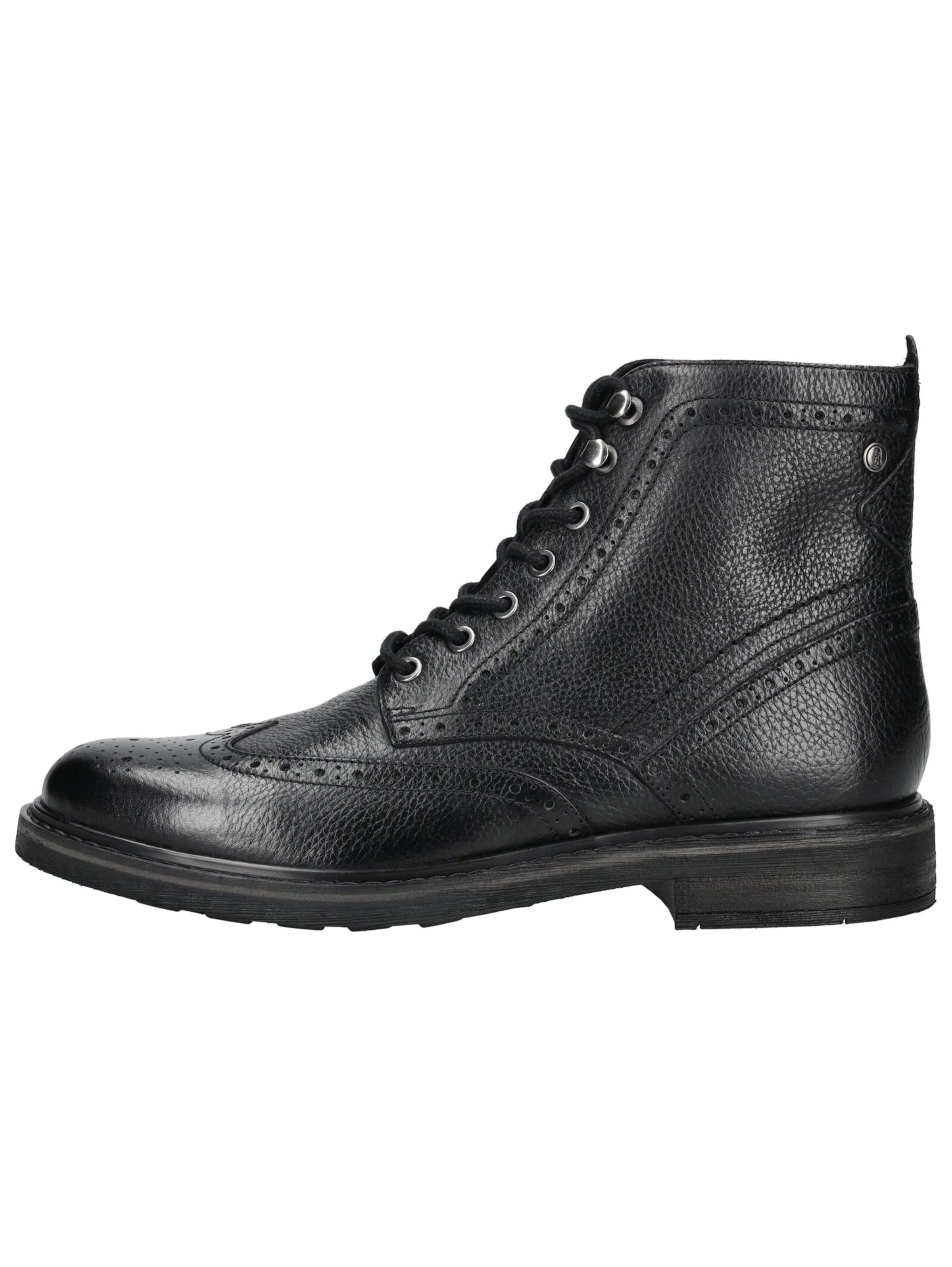 CLARKS Veterboots 'Newford' in Zwart