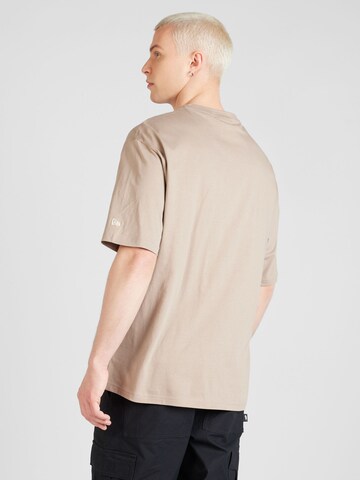 NEW ERA Shirt 'League Essentials' in Beige