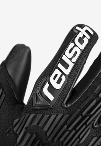 REUSCH Sporthandschuhe 'Attrakt Freegel Infinity' in Schwarz