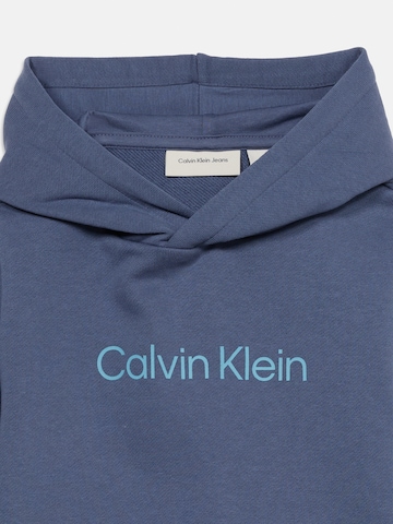 Sweat Calvin Klein Jeans en bleu