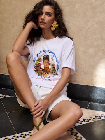 Lipsy T-shirt i vit
