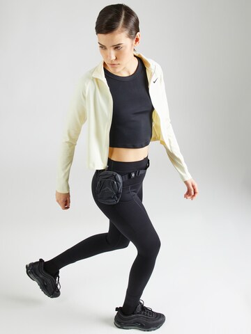 NIKE - Camiseta funcional 'One' en negro