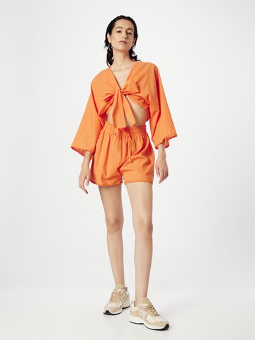 Trendyol Nohavicový kostým - oranžová: predná strana