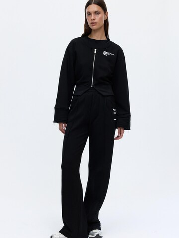 FEMSSY Sweatshirt‌‌‌‌‌‌‌ in Schwarz