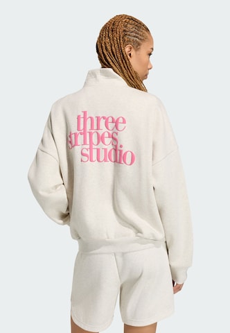ADIDAS SPORTSWEAR - Camiseta deportiva 'Studio' en blanco: frente