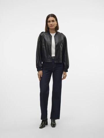 Veste mi-saison 'WREN ' VERO MODA en noir