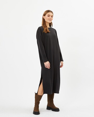 Robe 'Regizze' minimum en noir : devant