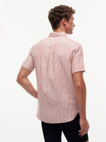 Coupe regular Chemise TOMMY HILFIGER en rouge